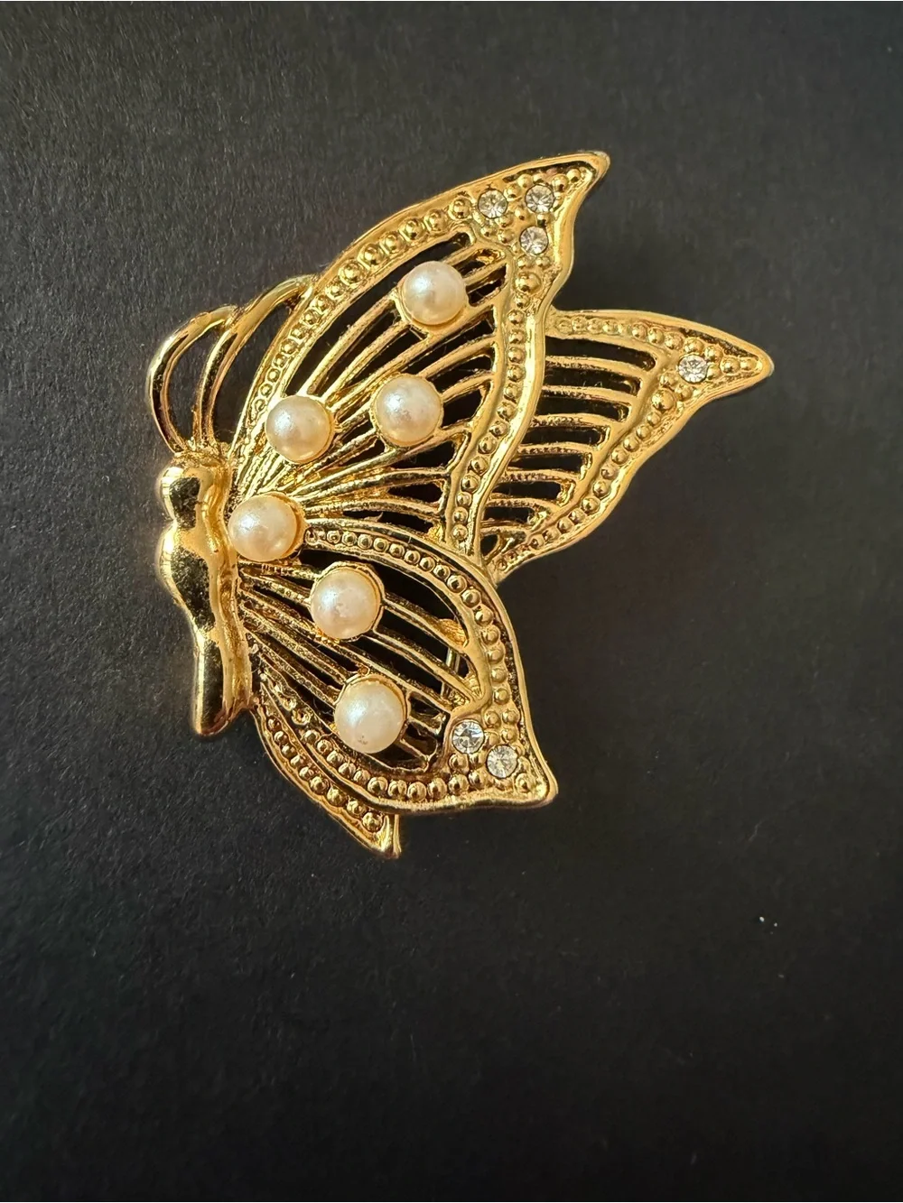Vintage Signed MARVELLA Faux Pearl Rhinestone Gold Butterfly Brooch Pin